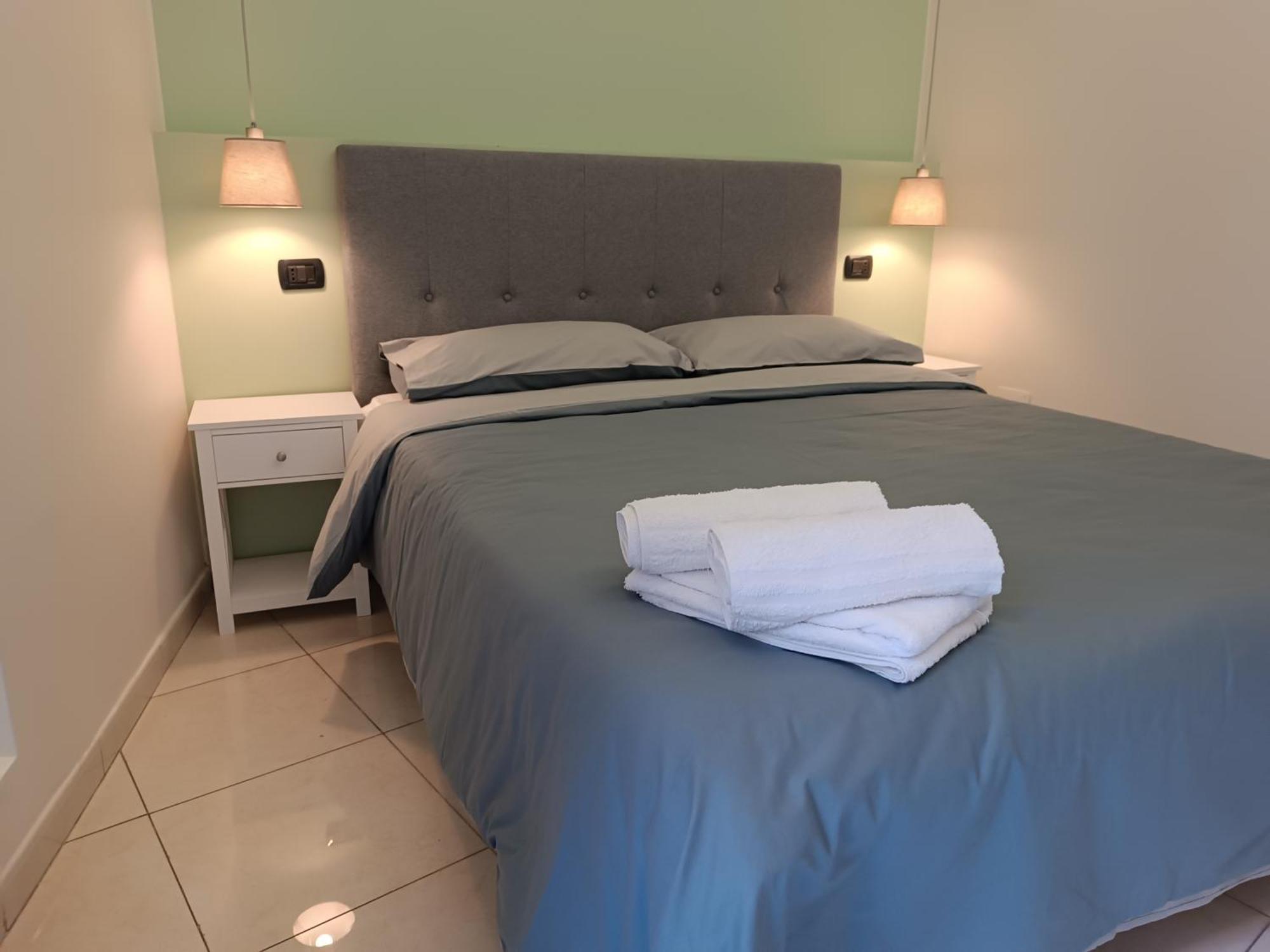 Residenza Geri - Suite And Home Napoli Centro Exterior photo