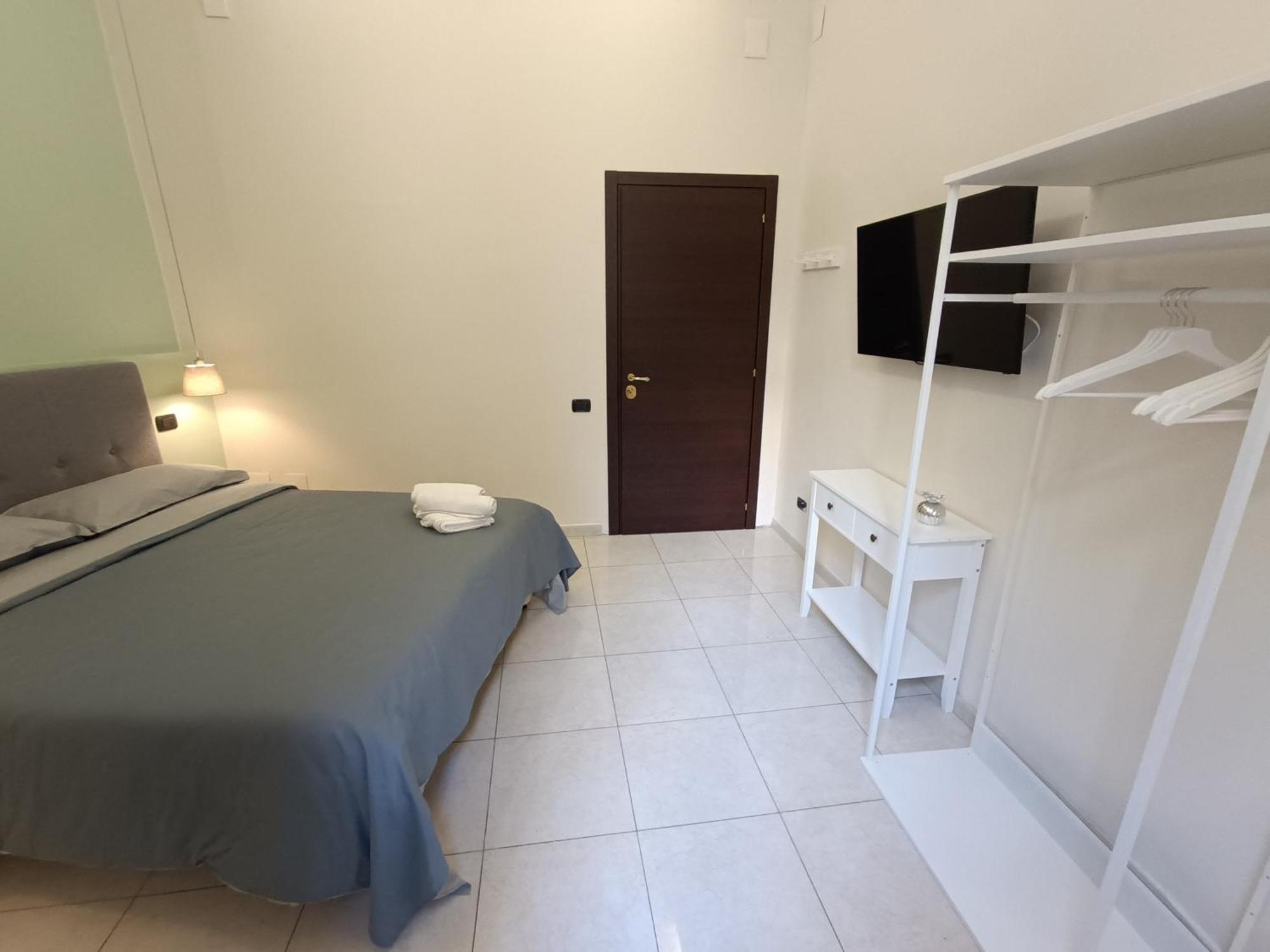 Residenza Geri - Suite And Home Napoli Centro Exterior photo