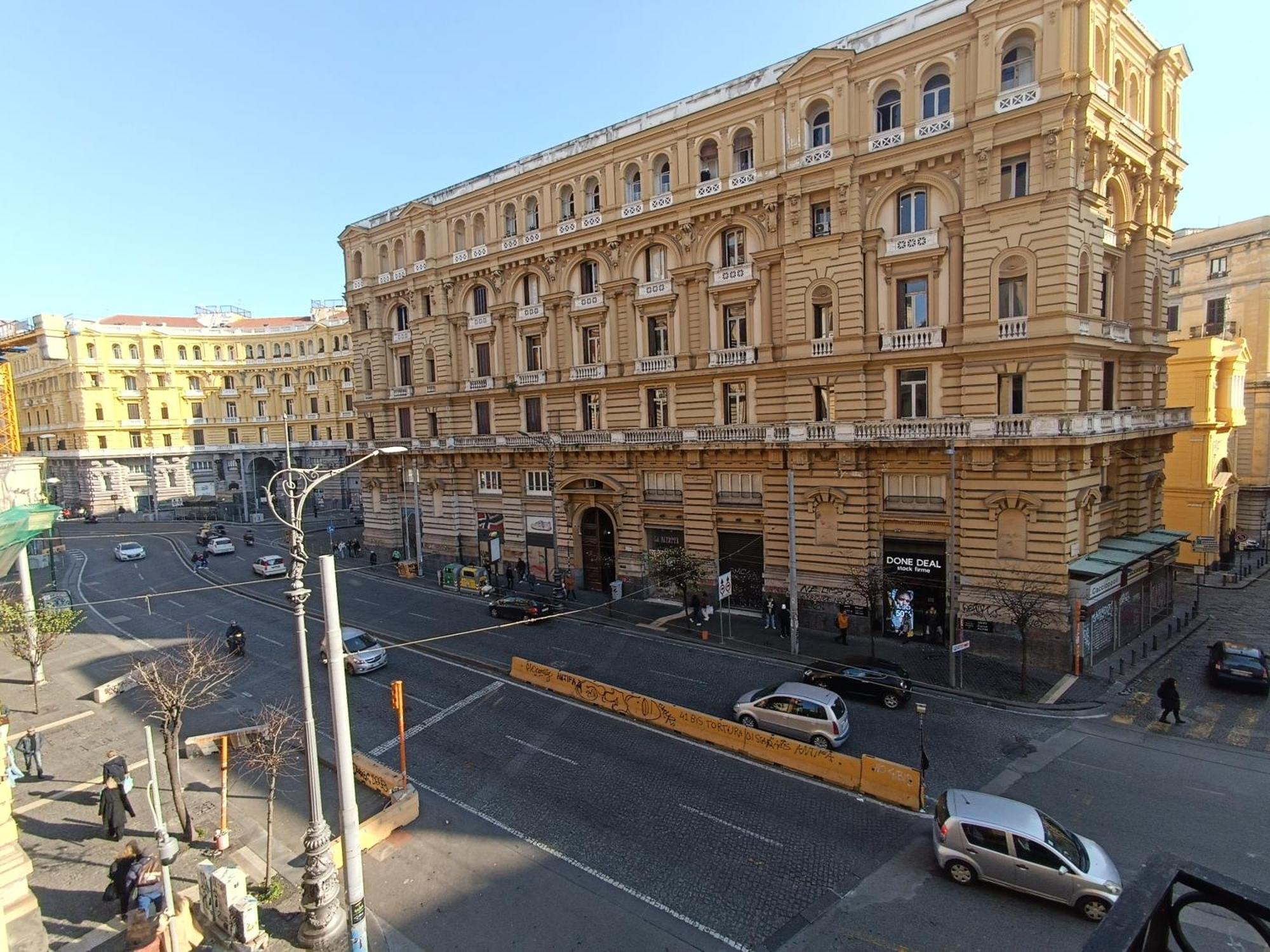 Residenza Geri - Suite And Home Napoli Centro Exterior photo